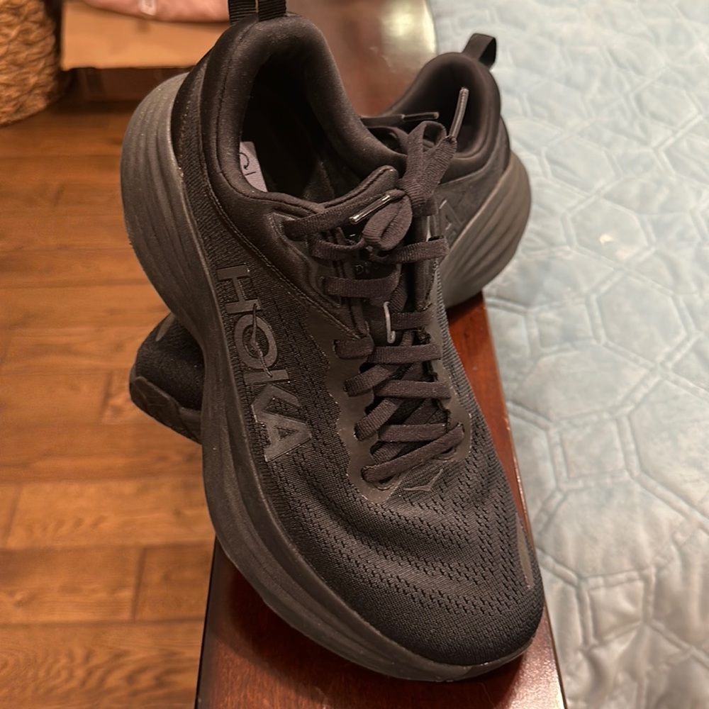 Hoka Bondi 8 W9 excellent condition